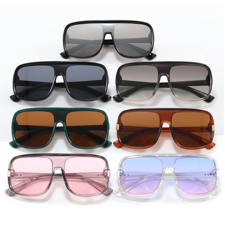 Dame fashionable oversized solbriller i futuristisk design Luvikno