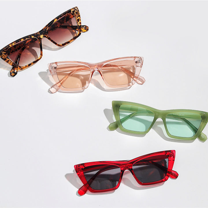 Dame geometrisk solbrille med stilfull plastinn ramme Luvikno