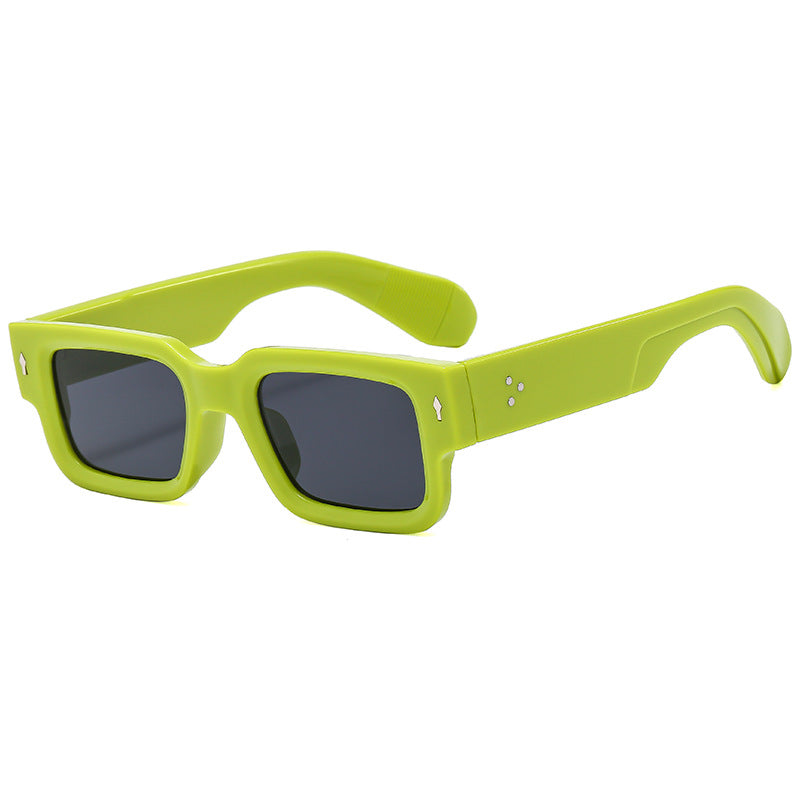 Dame mote firkantet solbrille med robust ramme Luvikno