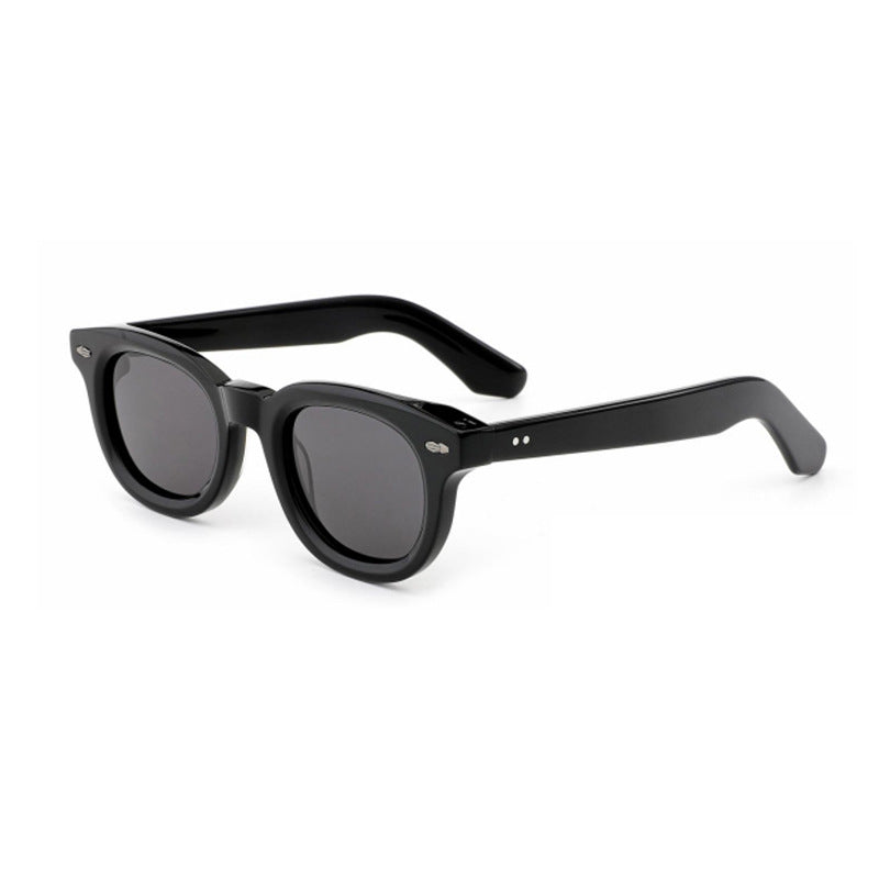 Dame retro-inspirert solbrille med bredt skilpadde-ramme og harmoniske glass Luvikno