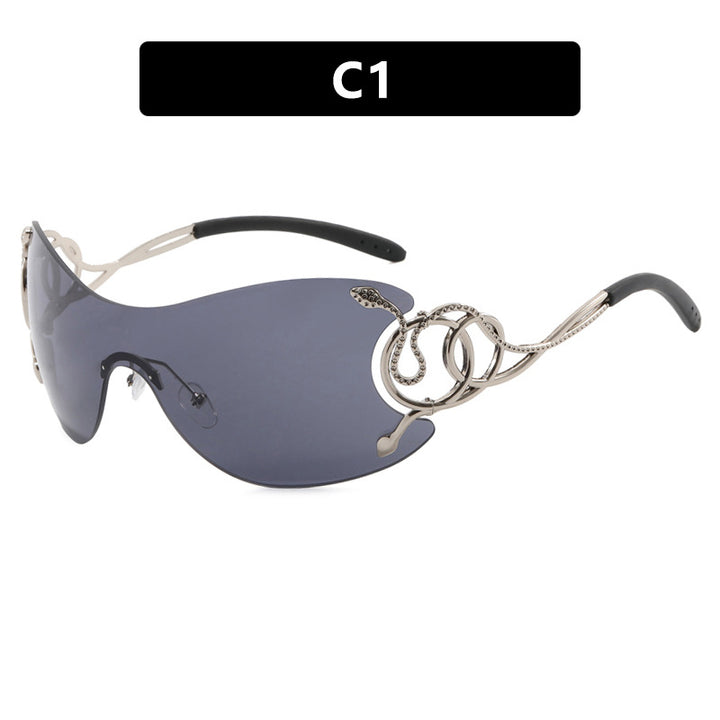 Dame futuristisk solbrille med lekent design Luvikno