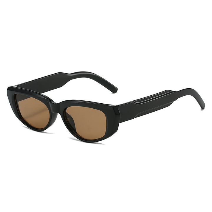 Dame moteriktig solbrille i cat-eye stil med eksentrisk silhuett Luvikno