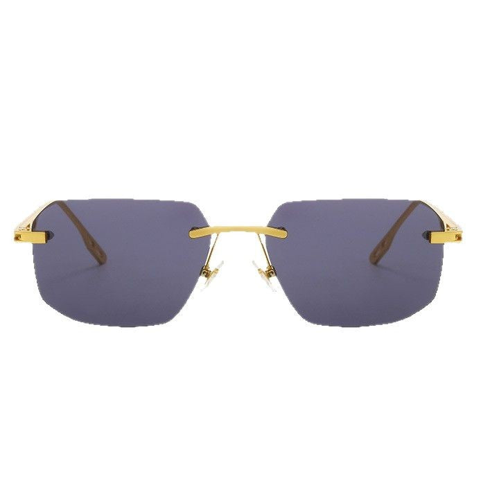 Dame moteriktig halvrammebrille med elegant metall- og plastmix Luvikno