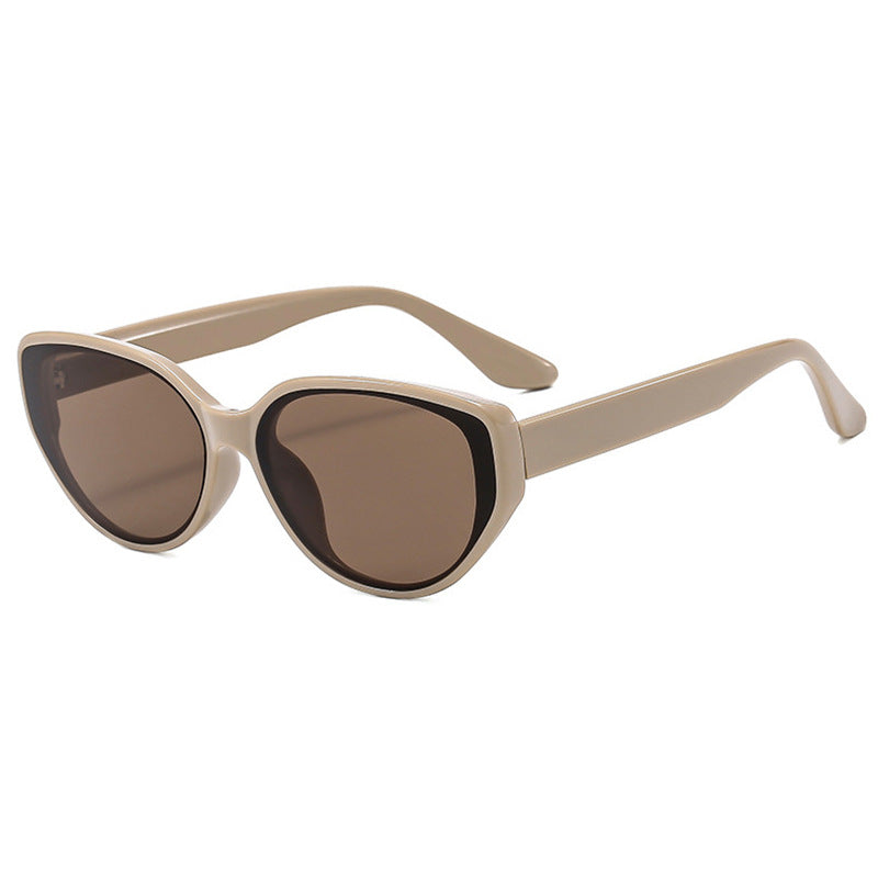 Dame moteriktig solbrille i elegant cat-eye stil Luvikno