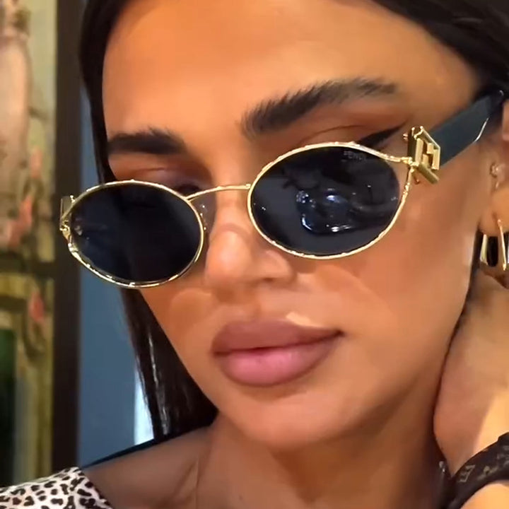 Dame moter solbrille med elegant metallramme og UV-beskyttelse Luvikno