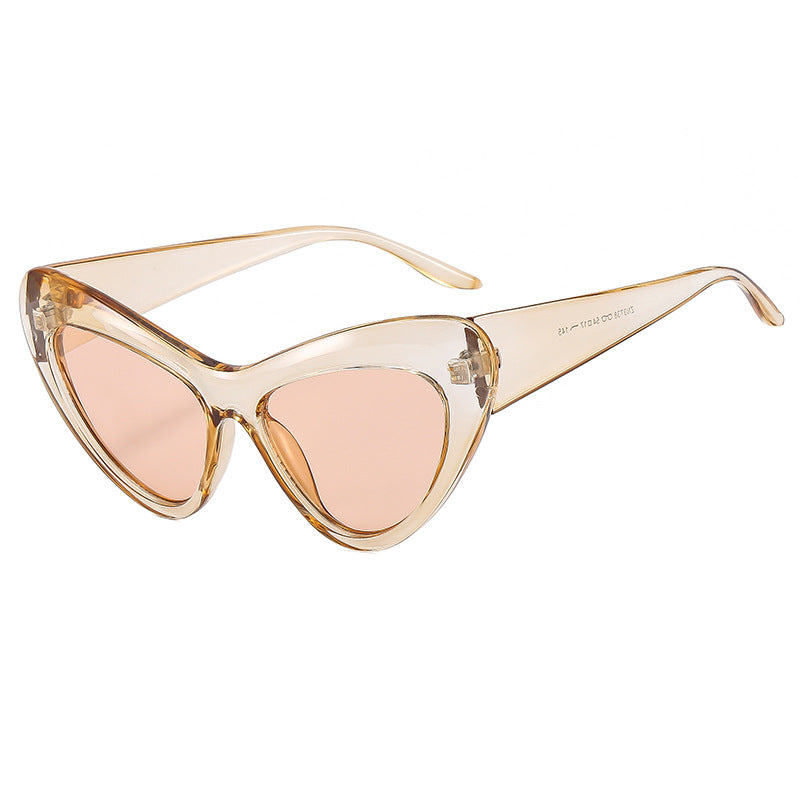 Dame Cat-Eye solbrille i markant design Luvikno