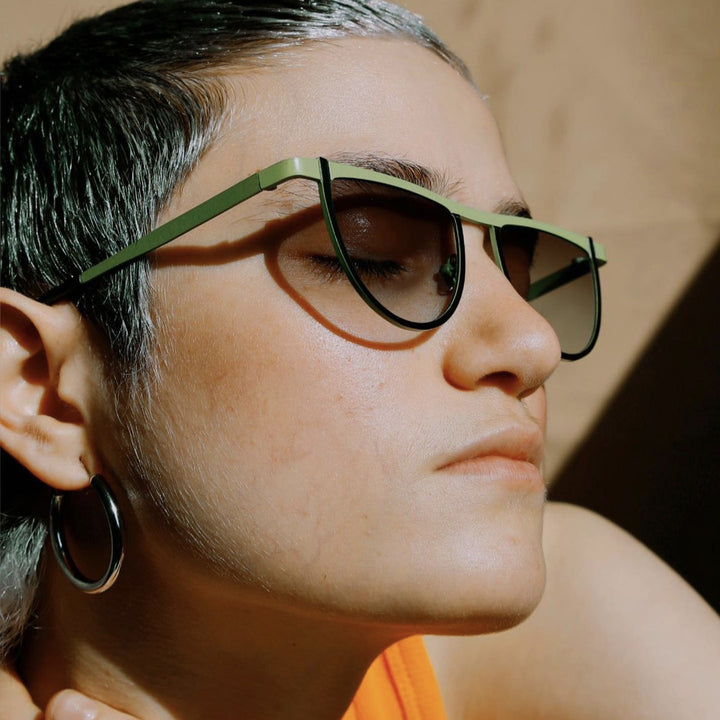 Dame elegant solbrille med moderne design og UV-beskyttelse Luvikno