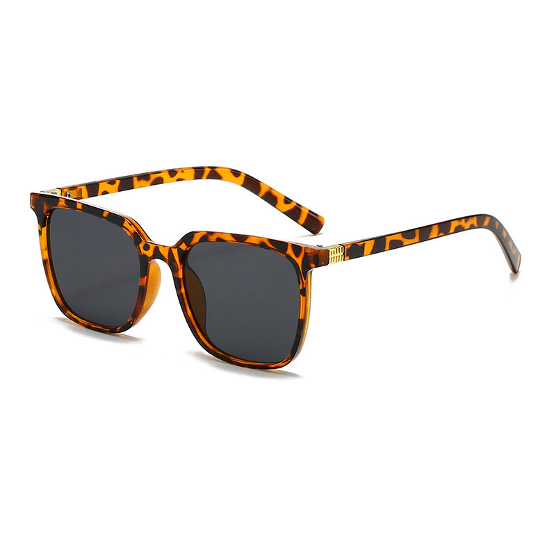 Dame moteriktig oversized solbrille Luvikno