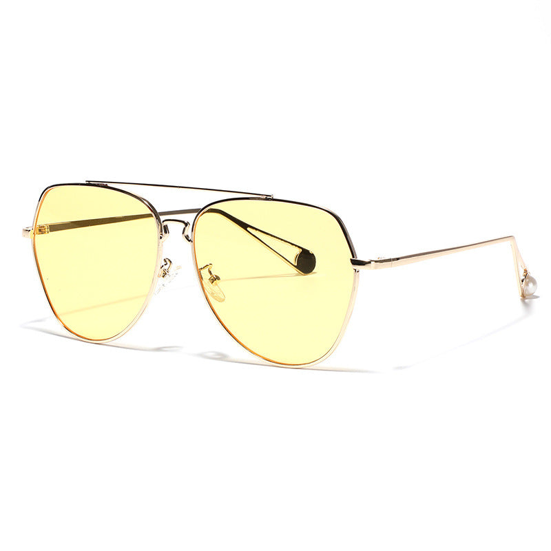 Dame aviator solbriller med polariserte linser og elegant metallramme Luvikno