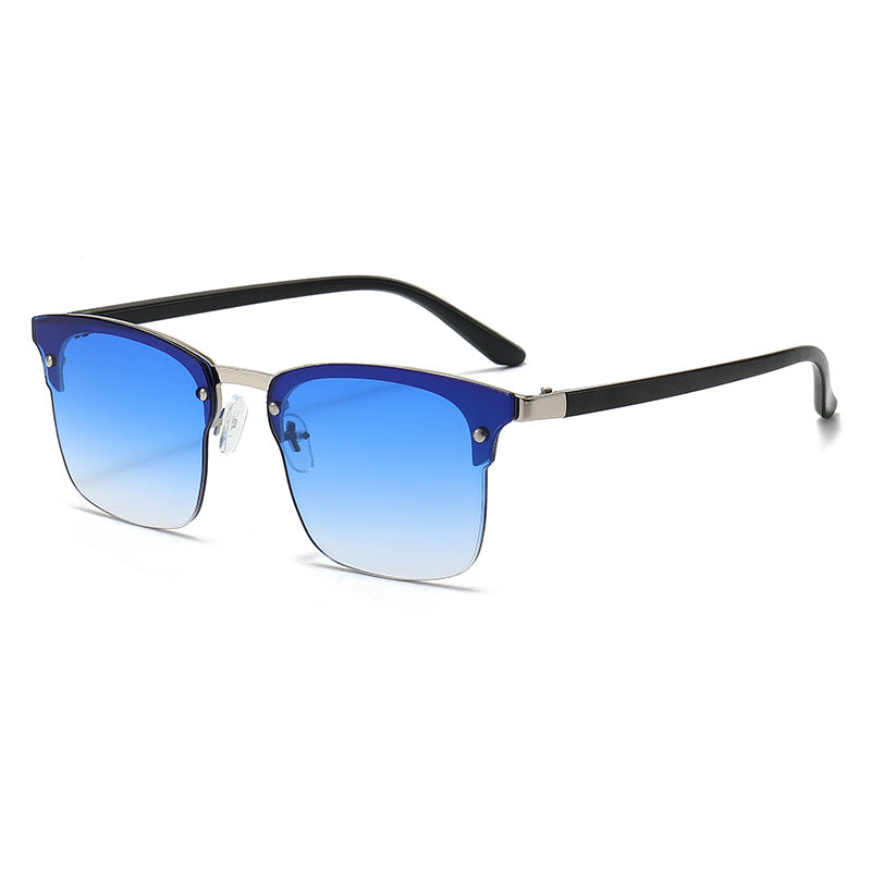 Dame moteriktig kvadratisk solbrille med robust ramme Luvikno