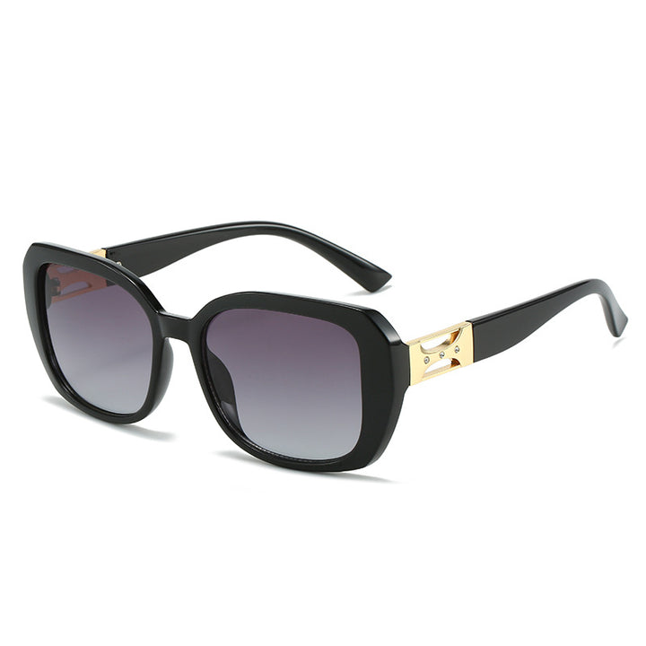 Dame Designer-solbrille med luksuriøst aksentuert ramme Luvikno