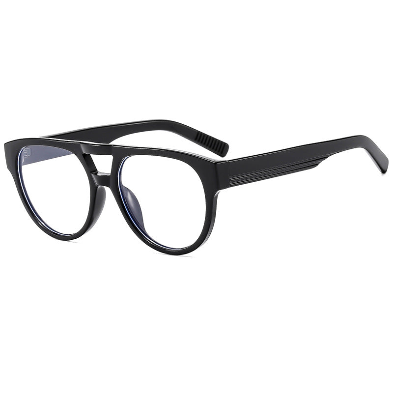 Dame cat-eye solbrille med elegant, robust ramme og UV-beskyttelse Luvikno