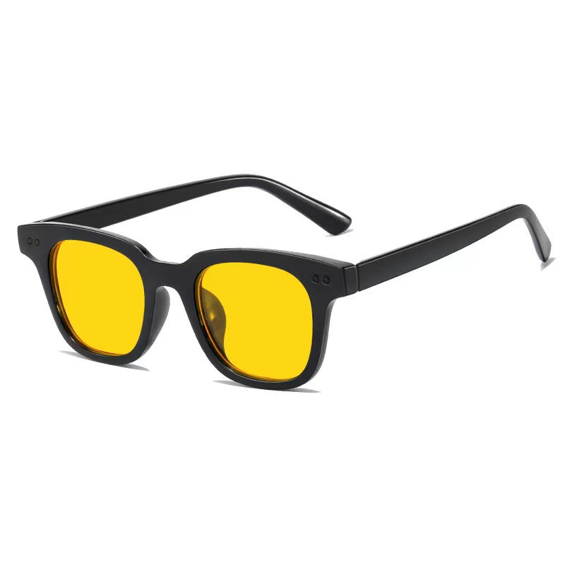 Dame moteriktig retro-solbrille med robust plastramme Luvikno