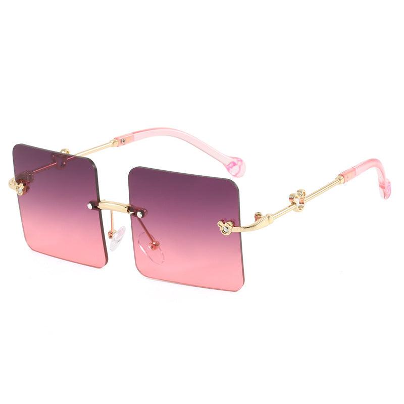 Dame kvadratisk solbrille med luksuriøs, høy kvalitet ramme Luvikno