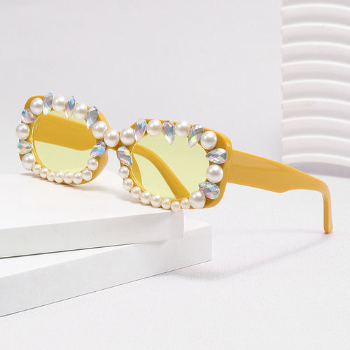 Damer elegant solbrille med perlepynt Luvikno