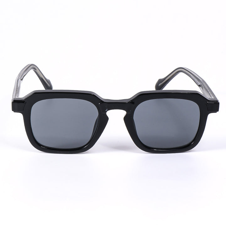 Dame moteriktig solbrille i elegant, kantet design Luvikno