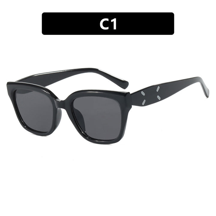 Dame moteriktig kvadratisk solbrille med UV-beskyttelse og elegant plastramme Luvikno
