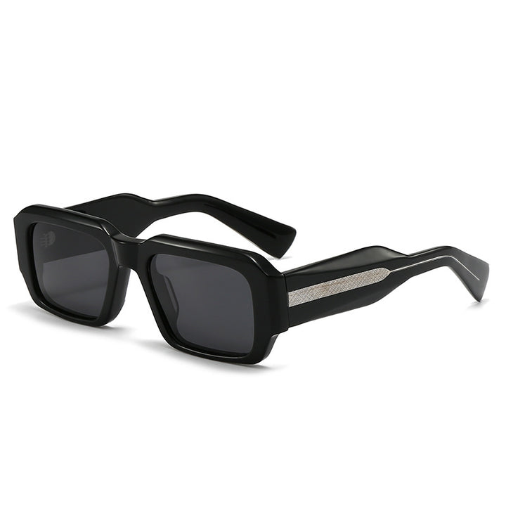 Dame Designer solbrille i robust og elegant stil Luvikno