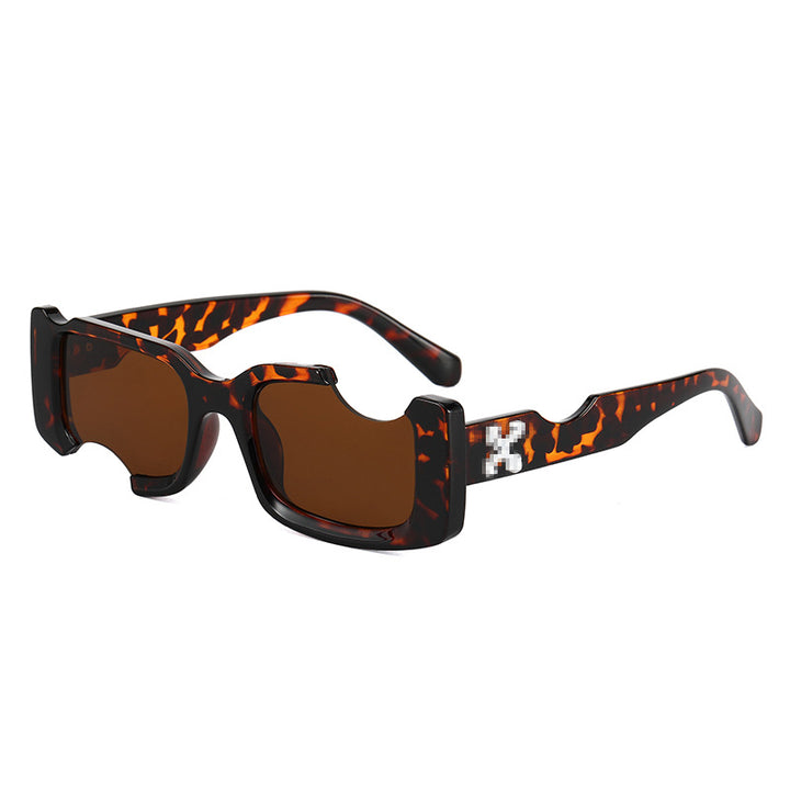 Dame eksklusiv moderne solbrille med futuristisk design Luvikno