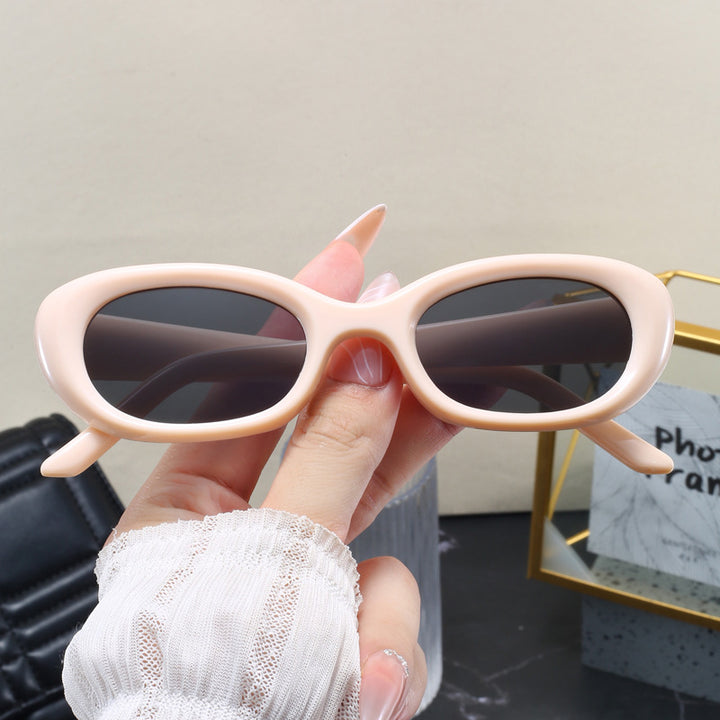Dame moteriktig solbrille med oval design og UV-beskyttelse Luvikno