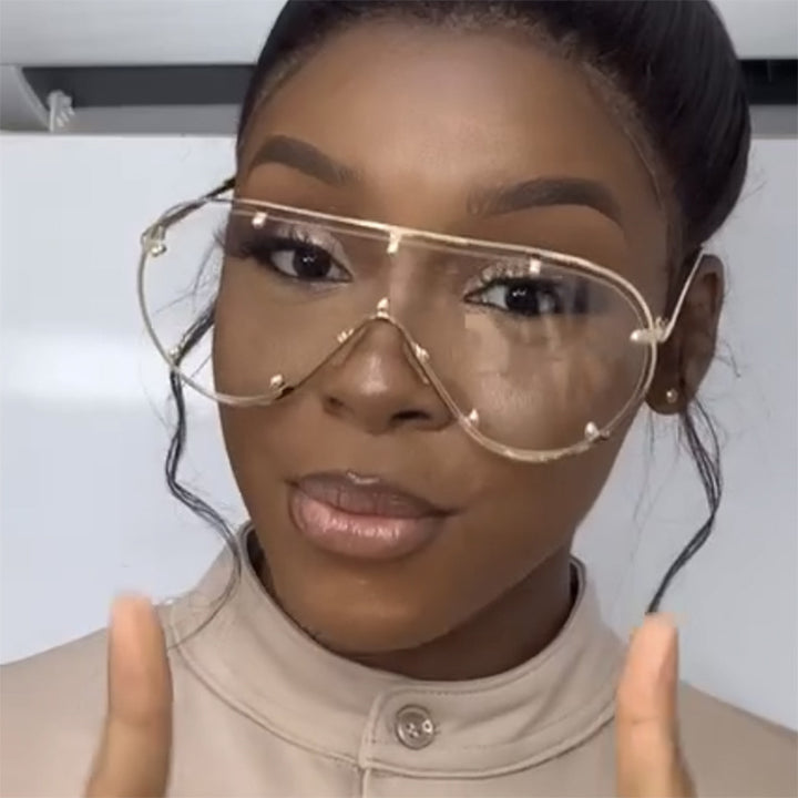 Dame moteriktig oversized solbrille i stilig retro-design Luvikno