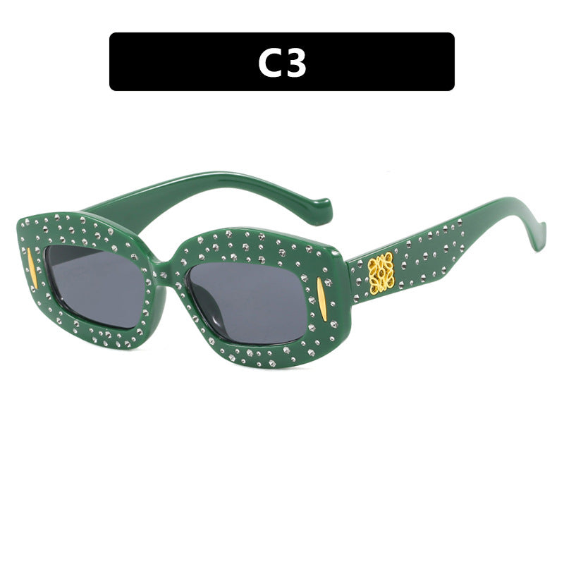 Dame moteriktig solbrille med glamorøs strass-dekor Luvikno