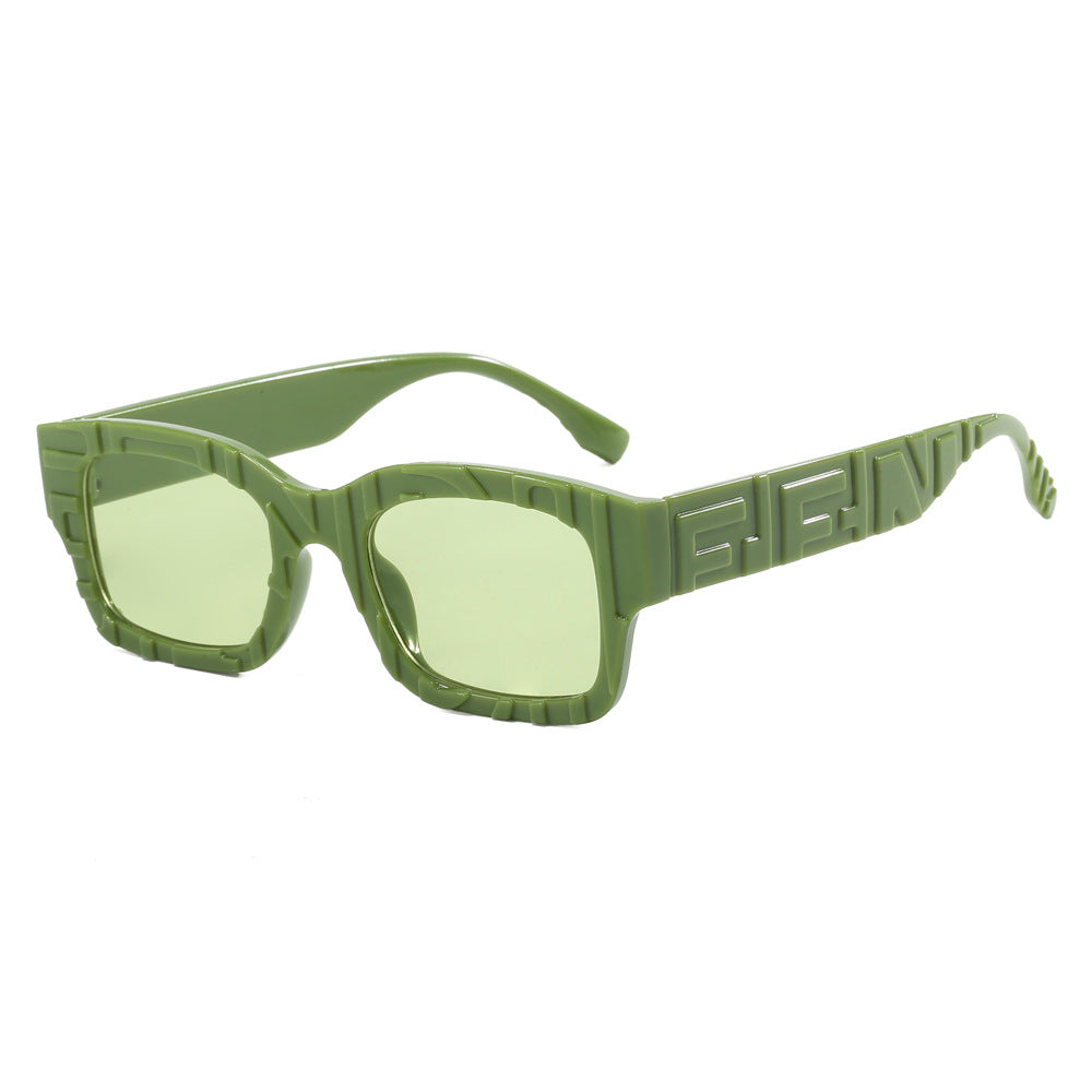 Damer moteriktig firkantet solbrille med strukturert ramme og UV-beskyttelse Luvikno
