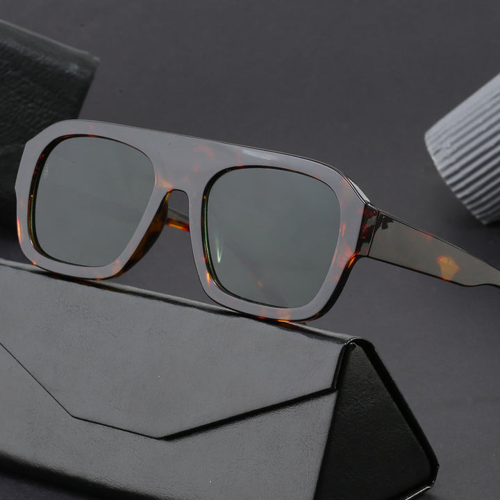 Dame oversized kvadratisk solbrille med moderne design Luvikno