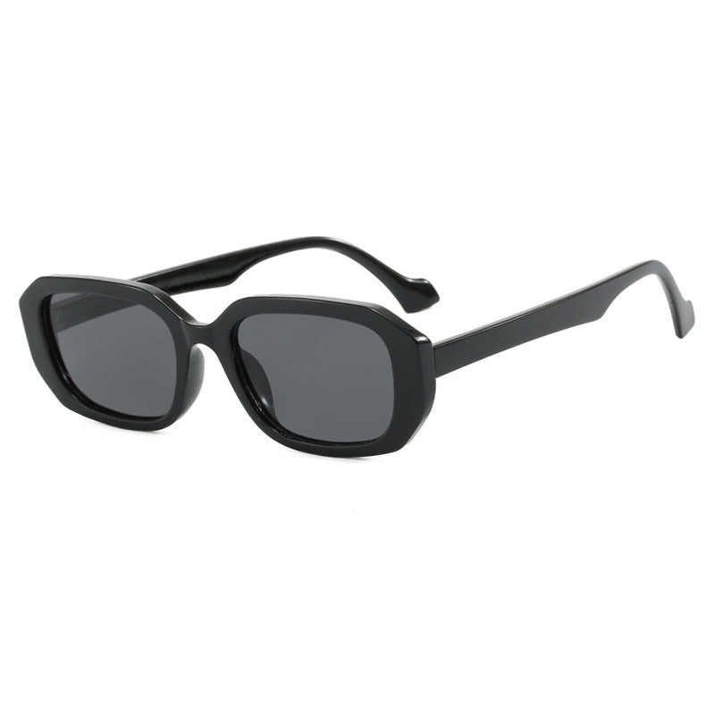 Dame moteriktig solbrille med elegant geometrisk design Luvikno
