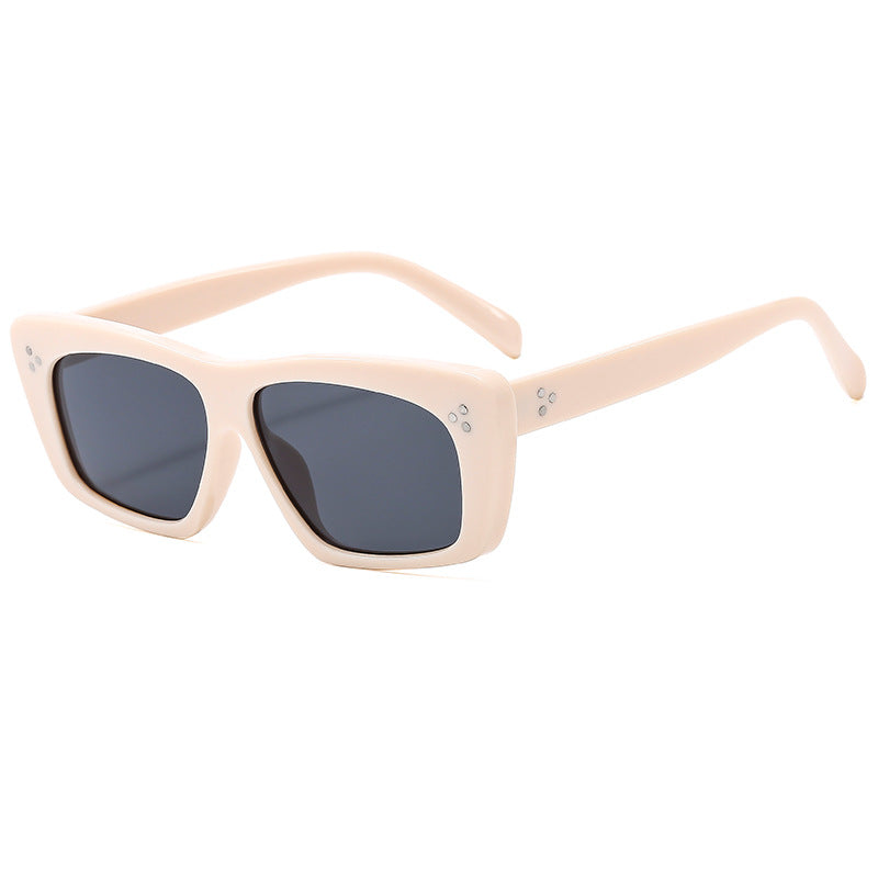 Dame kvadratisk solbrille med moderne design og polariserende linser Luvikno