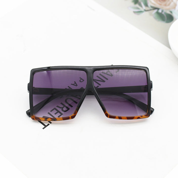 Dame oversized solbriller i trendy geometrisk design Luvikno