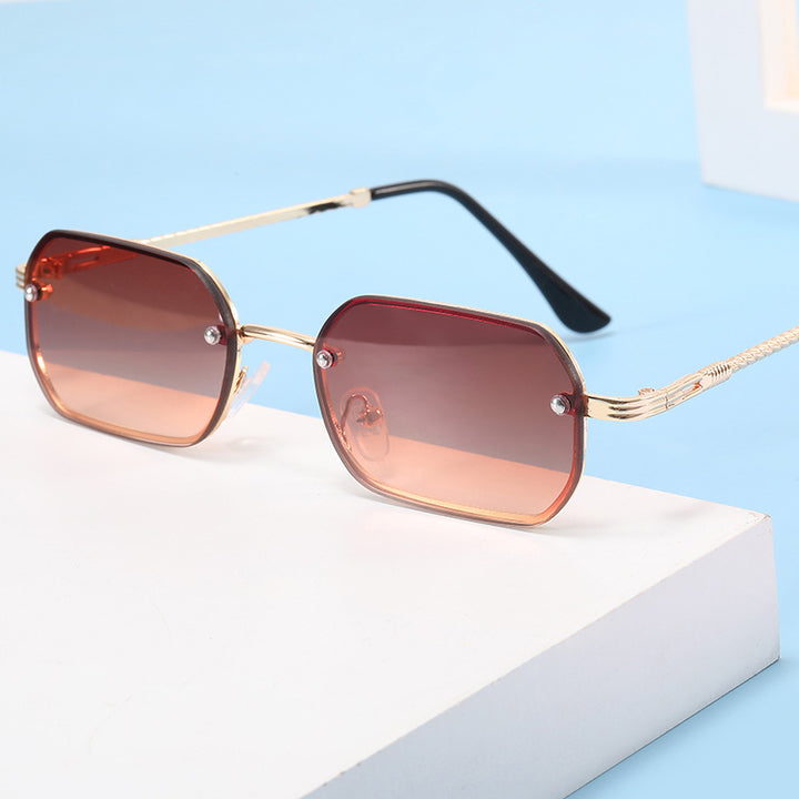 Damer moterikt Åttekantet solbrille med luksuriøs metallramme Luvikno