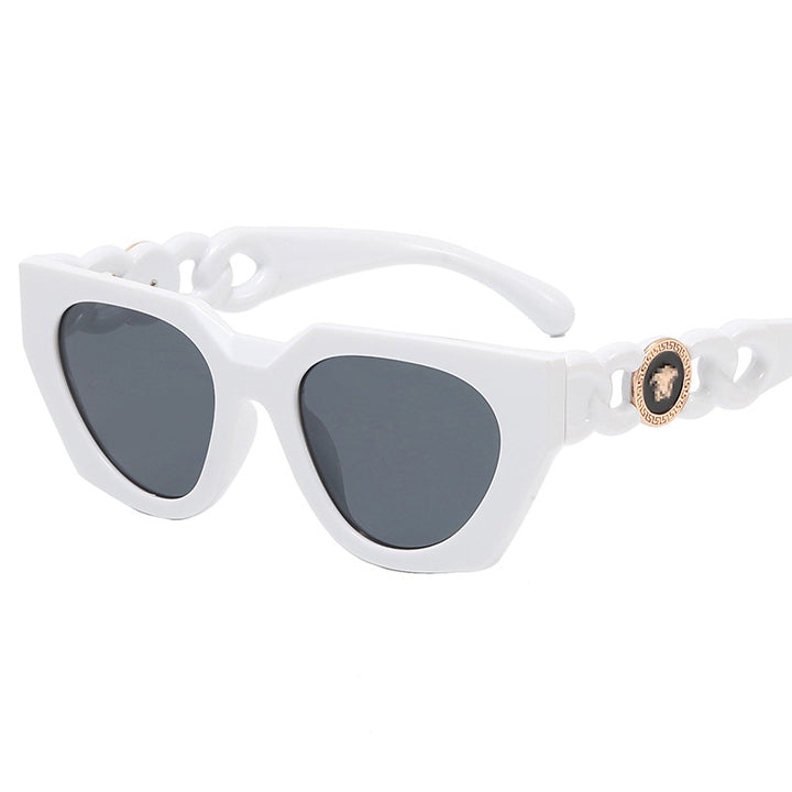 Dame moteriktig solbrille med ekstravagant design og luksuriøse detaljer Luvikno