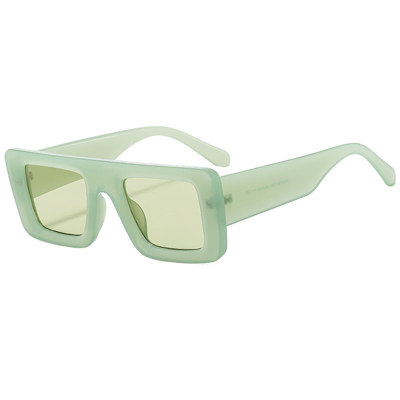 Damer Moderiktig kvadratisk solbrille med ekstra bred ramme Luvikno