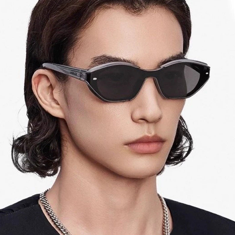 Dame moter Solbrille med moderne design og beskyttende UV-filter Luvikno