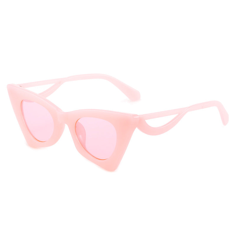 Dame Cat-Eye solbriller med elegante designelementer Luvikno