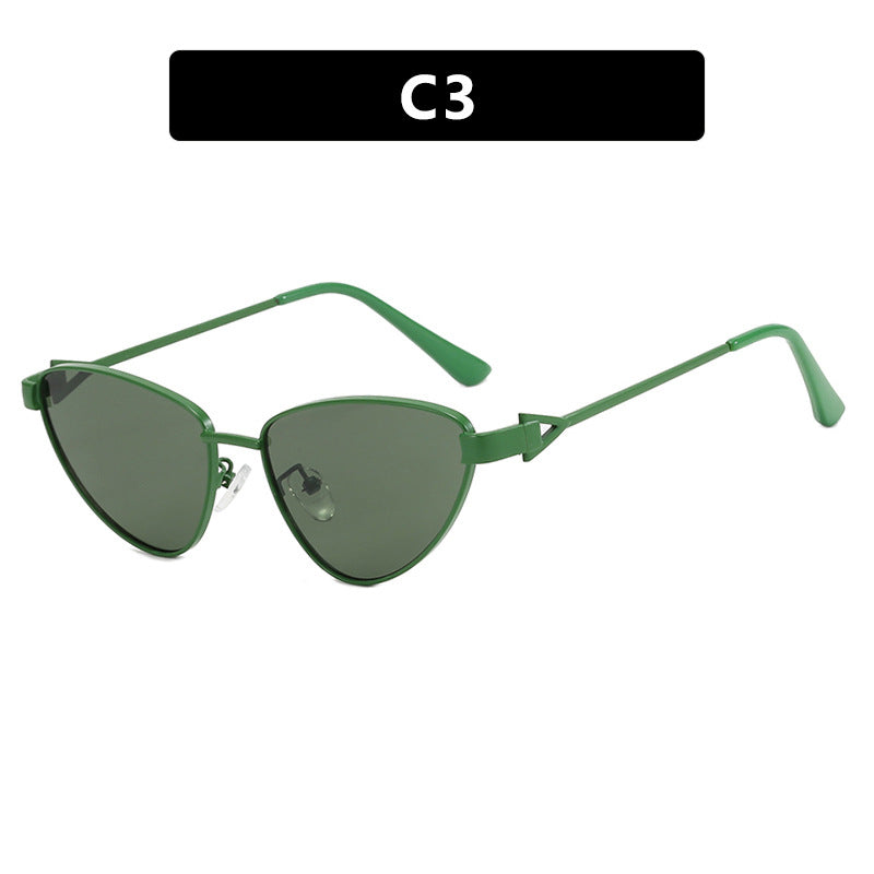 Dame Cat-Eye solbriller med elegant og fleksibel ramme Luvikno