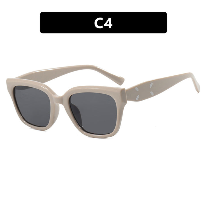 Dame moteriktig kvadratisk solbrille med UV-beskyttelse og elegant plastramme Luvikno