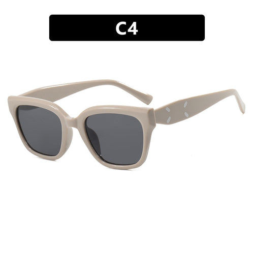 Dame moteriktig kvadratisk solbrille med UV-beskyttelse og elegant plastramme Luvikno
