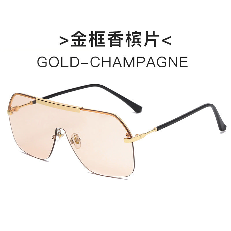 Dame ekstravagant oversized solbrille med futuristisk design Luvikno