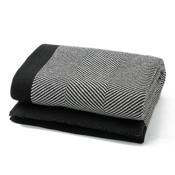 Kvinnelig Elegant Snuggle Blanket laget av Myk Strikk med Geometrisk Mønster Luvikno