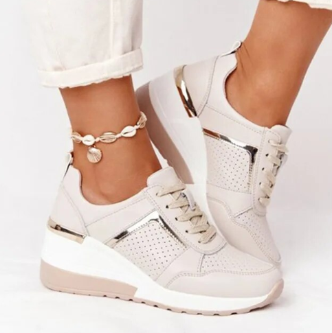 Beige orthopädische schuhe