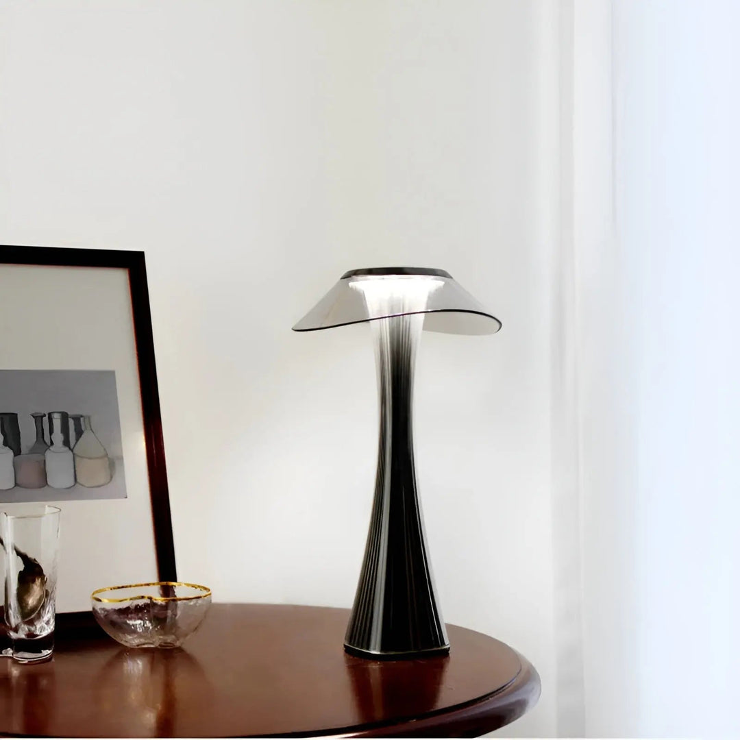 Luvikno | Gior Luxe Bordlampe – Eleganse og Fleksibilitet
