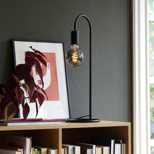 Luvikno | Grant Forge Bordlampe - Svart industriell bordlampe