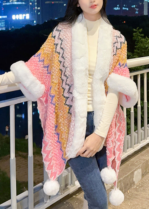 Luvik | Fuzzy Ball Patchwork Neuleviitta V-kaula Puolihihainen