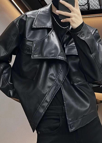 Luvik | Koko Miehet keinonahkainen punainen epäsymmetrinen takki nappien kanssa