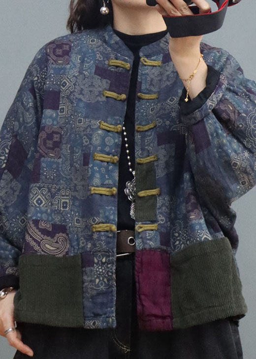 Luvik | Sininen tilkkutäkki toppatakki, joka on täytetty hienolla puuvillalla talveksi