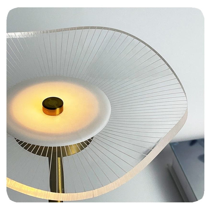 Luvikno | Elegant LED Skrivebordslampe med Justerbart Design