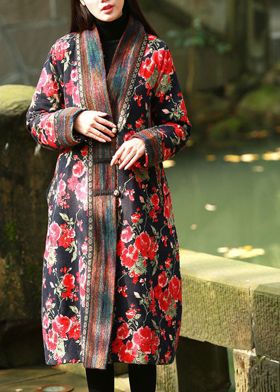 Luvik | Kangaspainettu pehmustettu pitkä V-pääntie takki Itämaisen napituksen kanssa Talvi