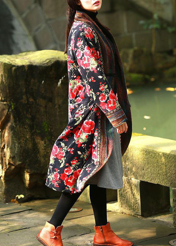 Luvik | Kangaspainettu pehmustettu pitkä V-pääntie takki Itämaisen napituksen kanssa Talvi